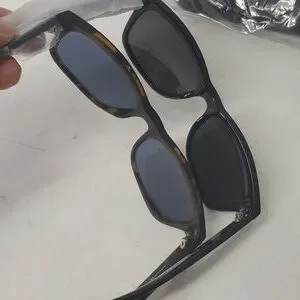 Coach | Accessories | Coach L641 Hudson Rectangle Sunglasses  display picture 3